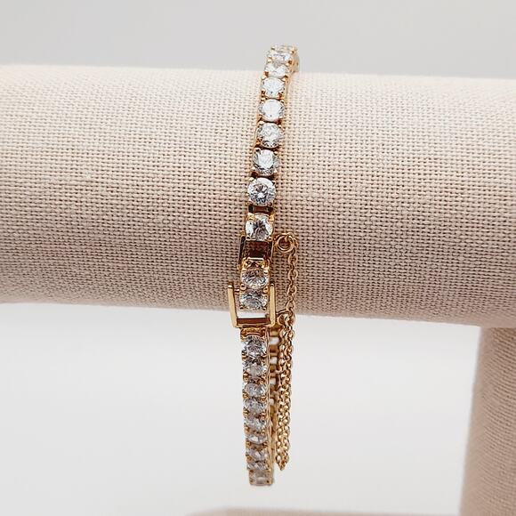 Vintage CZ Clear Rhinestone Tennis Bracelet - 7 1/4 Inches - RS Fold Over Clasp - Picture 2 of 10